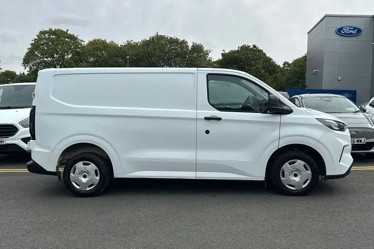 Used Ford Transit Custom Trend 110 HP (80 kW) 2024 White Van