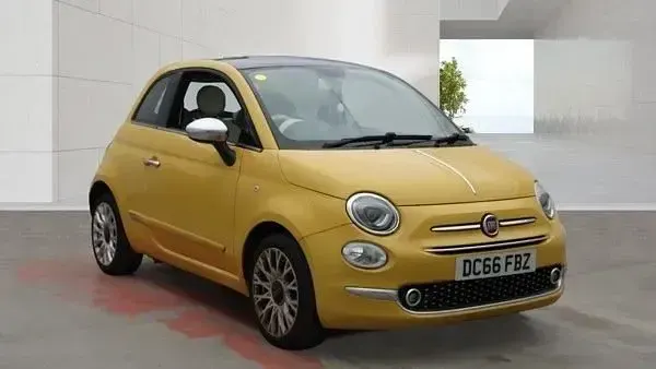 Used Fiat 500 Lounge 69 HP (50 kW) 2016 Yellow Hatchback