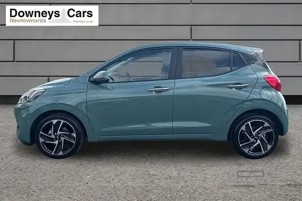Used Hyundai i10 Premium 2025 Green Hatchback