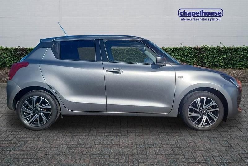 Usado Suzuki Swift SZ-L 83 HP (61 kW) 2021 Prateado Citadino