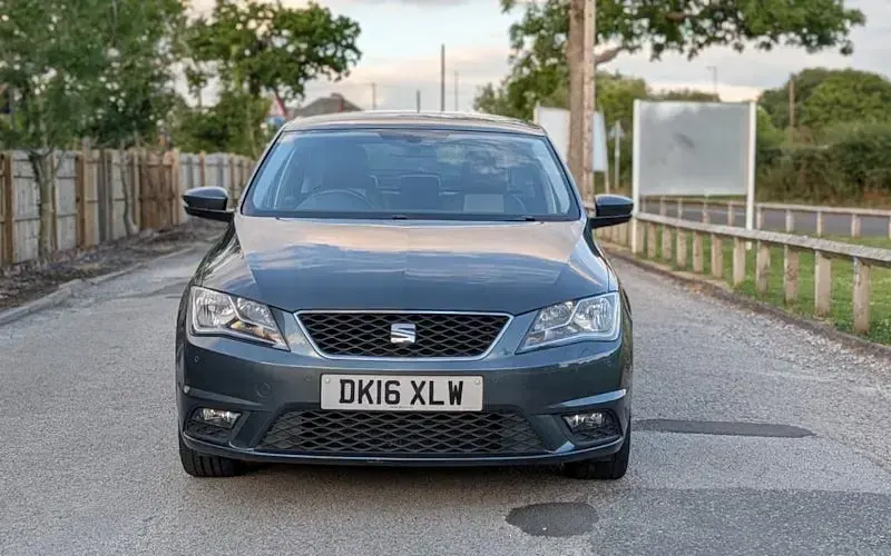 Used Seat Toledo Style 110 HP (80 kW) 2016 Grey Hatchback