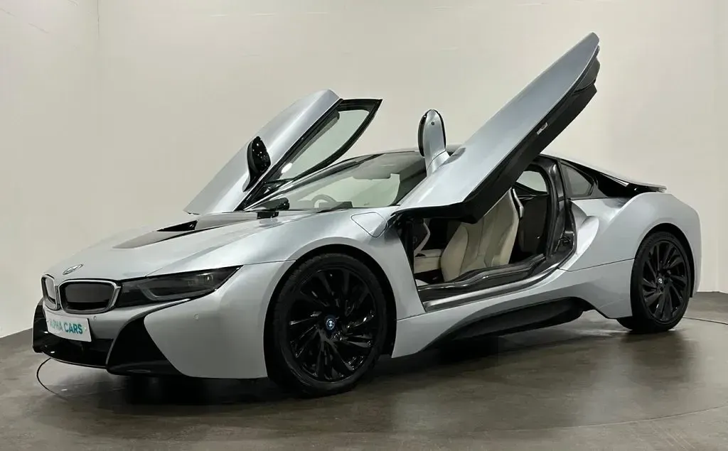 Used BMW i8 Performance 362 HP (266 kW) 2016 Silver Coupe