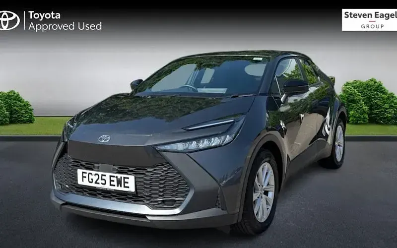 Used Toyota C-HR 140 HP (102 kW) 2025 Grey SUV