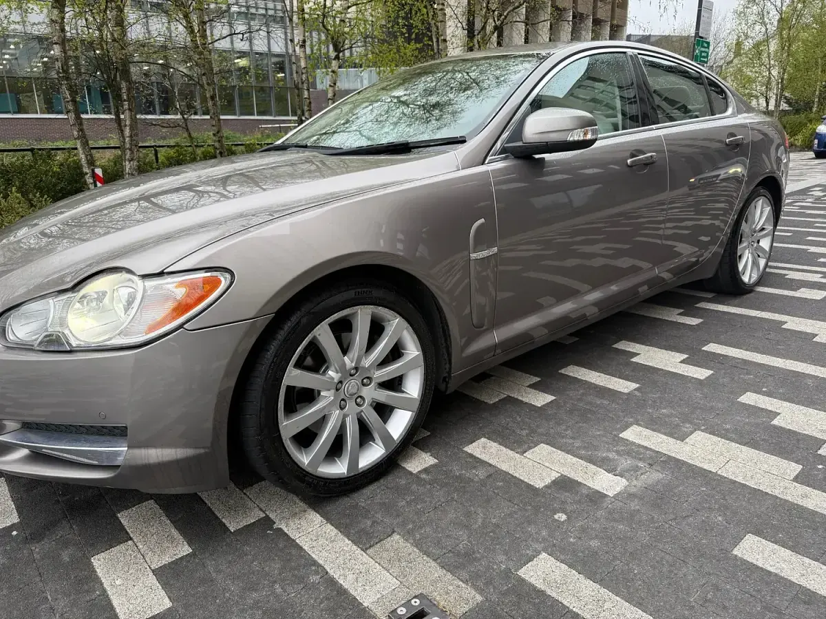 Used Jaguar XF Premium Luxury 207 HP (152 kW) 2008 Brown Sedan