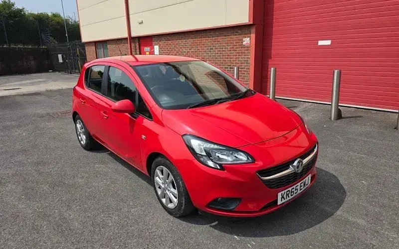 Used Vauxhall Corsa Design Edition 75 HP (55 kW) 2015 Red Hatchback