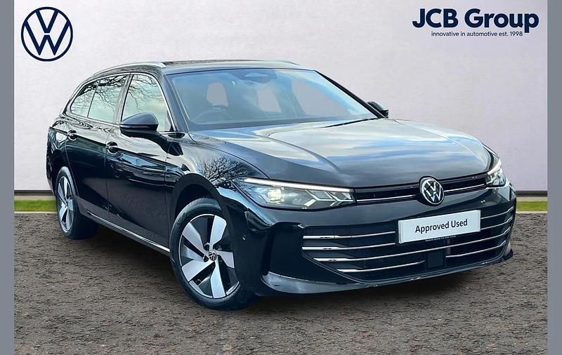 Used VW Passat Life 204 HP (150 kW) 2025 Black Estate