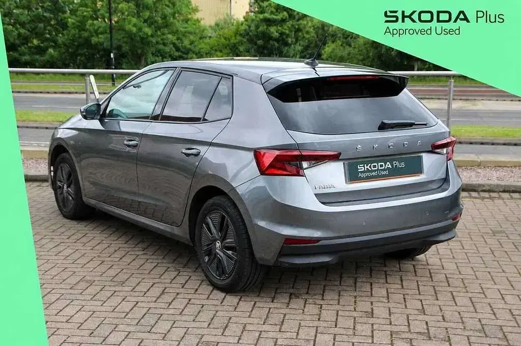 Used Skoda Fabia Colour Edition 94 HP (69 kW) 2023 Graphite grey metallic body / black magic pearl effect roof Hatchback