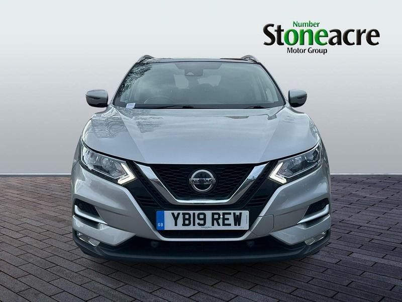 Used Nissan Qashqai N-Connecta 140 HP (102 kW) 2019 Silver SUV