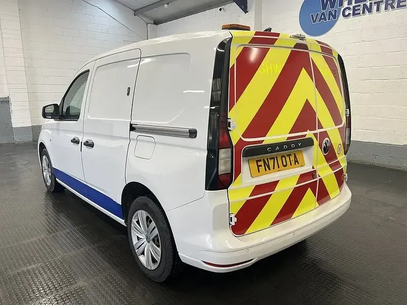 Used VW Caddy 122 HP (89 kW) 2021 White MPV