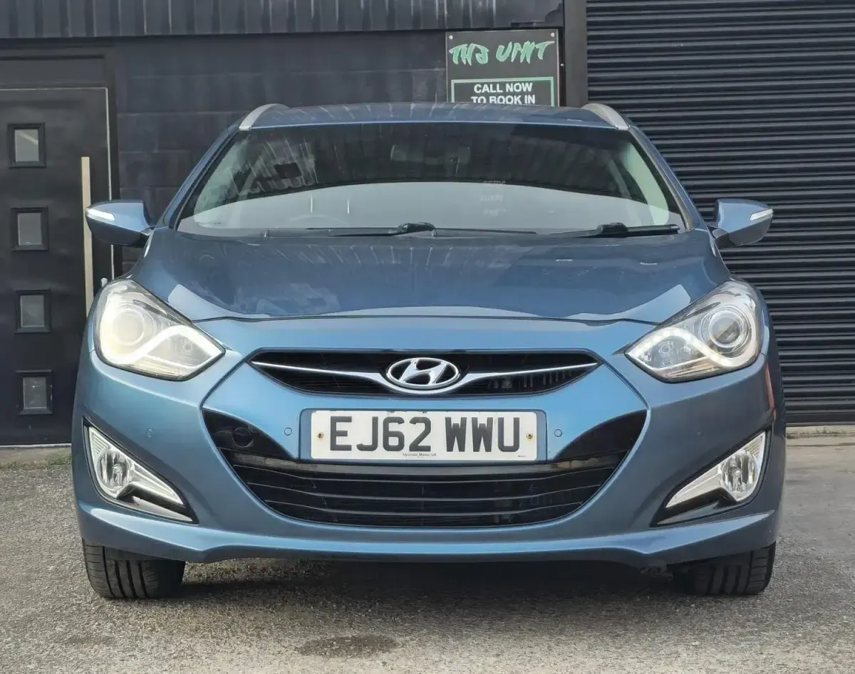 Used Hyundai i40 Style 136 HP (100 kW) 2012 Blue Estate