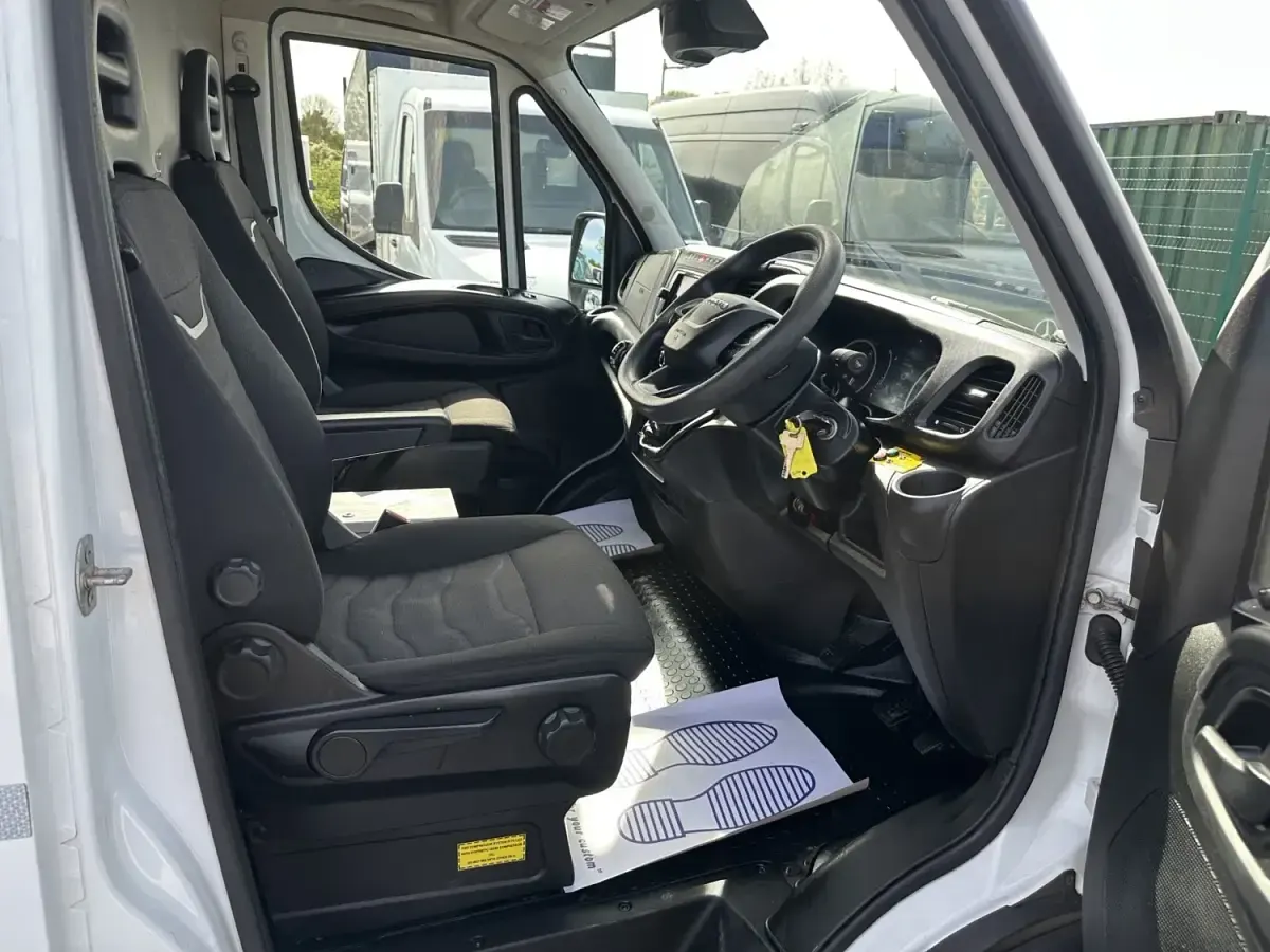 Begagnad Iveco Daily 2021 Vit Van
