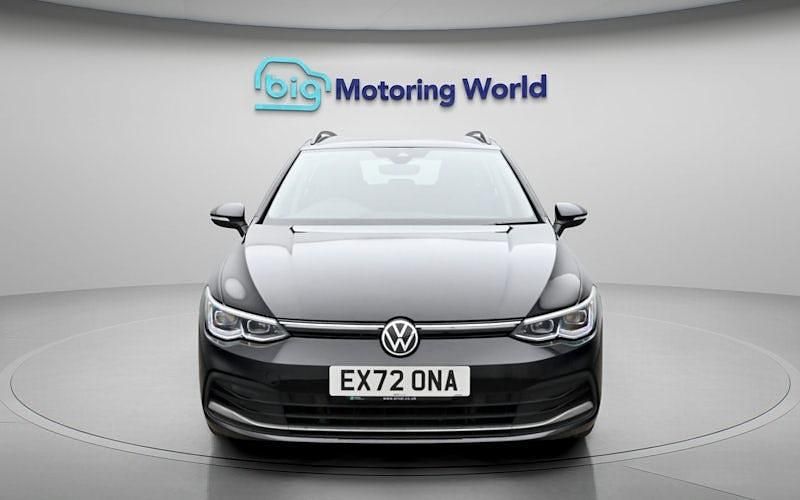 Second-hand VW Golf VIII Style 116 CP (85 kW) 2022 Negru Break