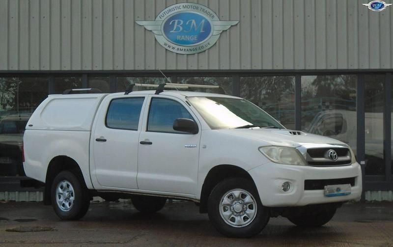 White Used 2011 Toyota HiLux Pickup | £4,800 (Super price) - Image 1/4
