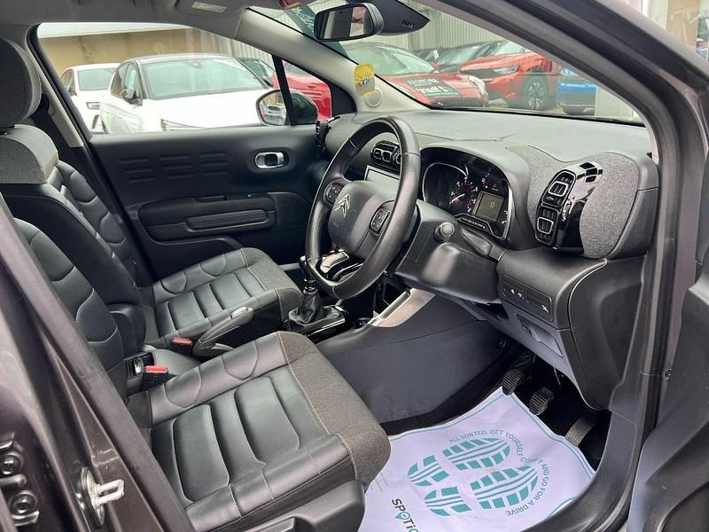 Used Citroën C3 Aircross Shine 110 HP (80 kW) 2022 Grey SUV