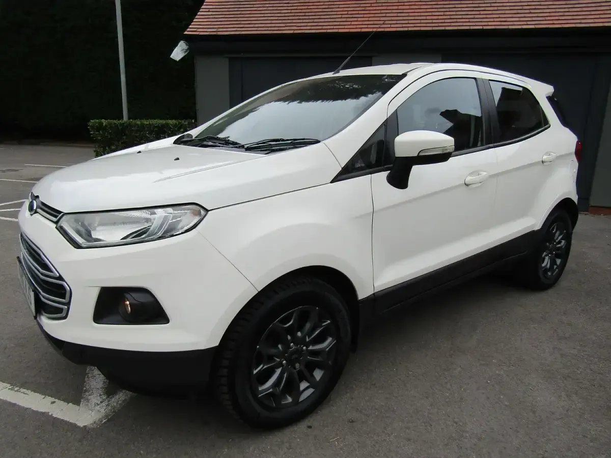 Used Ford Ecosport Zetec 2016 White SUV