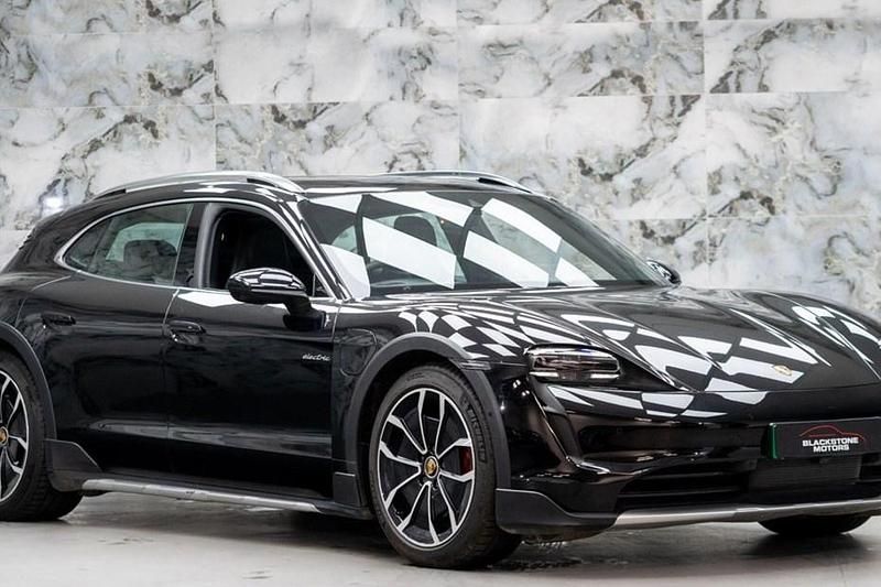 Used 2022 Porsche Taycan Cross Turismo Sedan | £49,989 (Super price) - Image 1/1