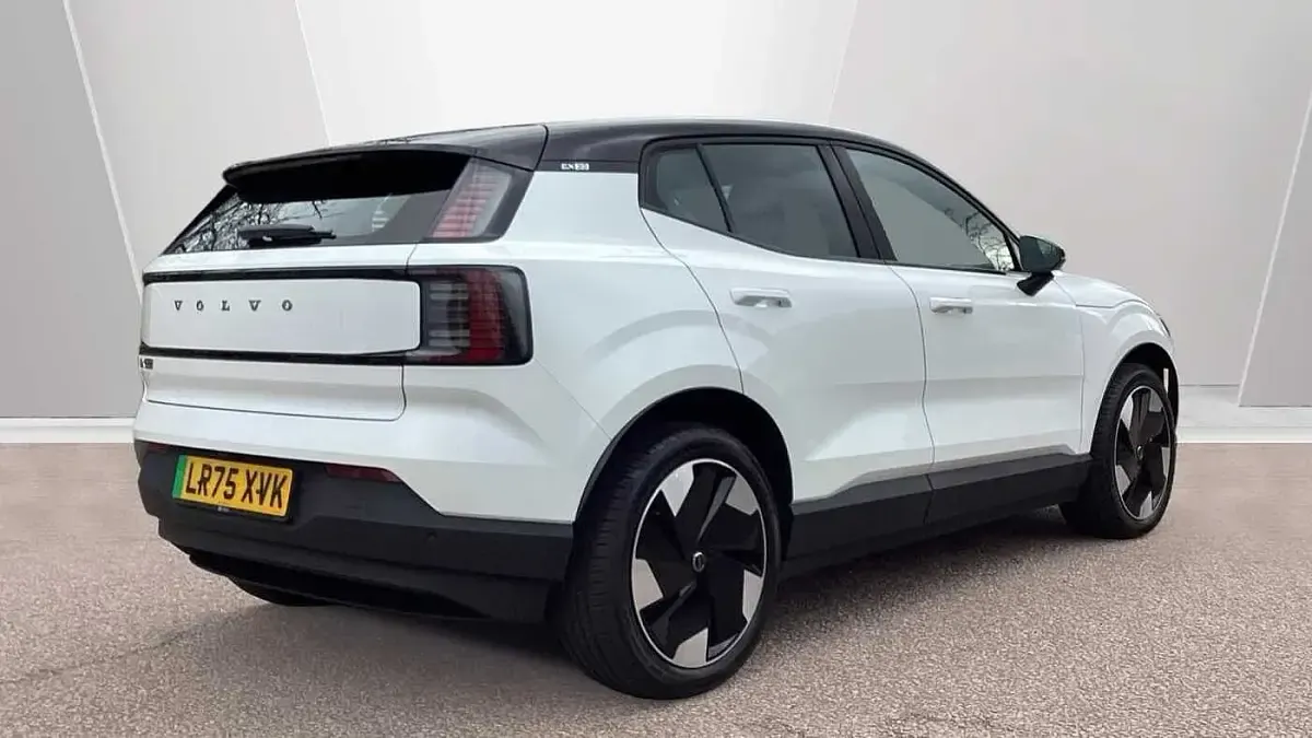 Używany Volvo EX30 Performance 314 kW (428 KM) 2025 Biały SUV