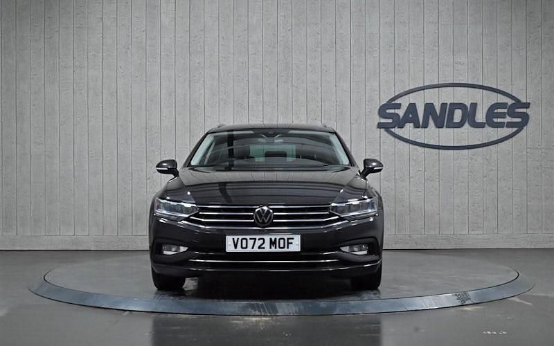 Used VW Passat SEL 150 HP (110 kW) 2022 Grey Estate