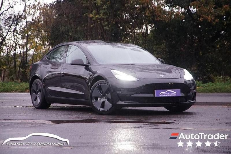 Black Used 2021 Tesla Model 3 Sedan | £18,999 (Fair price) - Image 1/4