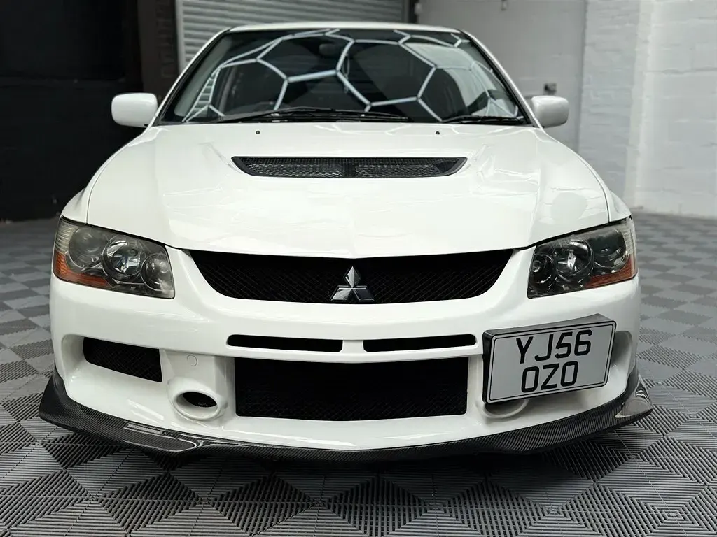 Used Mitsubishi Lancer 261 HP (191 kW) 2006 White Estate