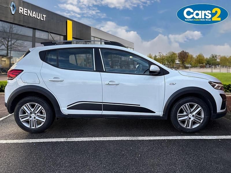 Used Dacia Sandero Comfort 91 HP (66 kW) 2021 White Hatchback