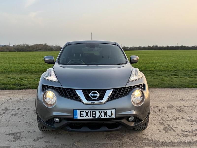 Used Nissan Juke N-Connecta 110 HP (80 kW) 2018 Grey SUV
