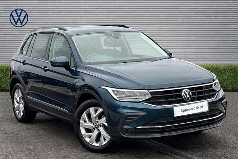 Used VW Tiguan Life 150 HP (110 kW) 2023 Blue SUV
