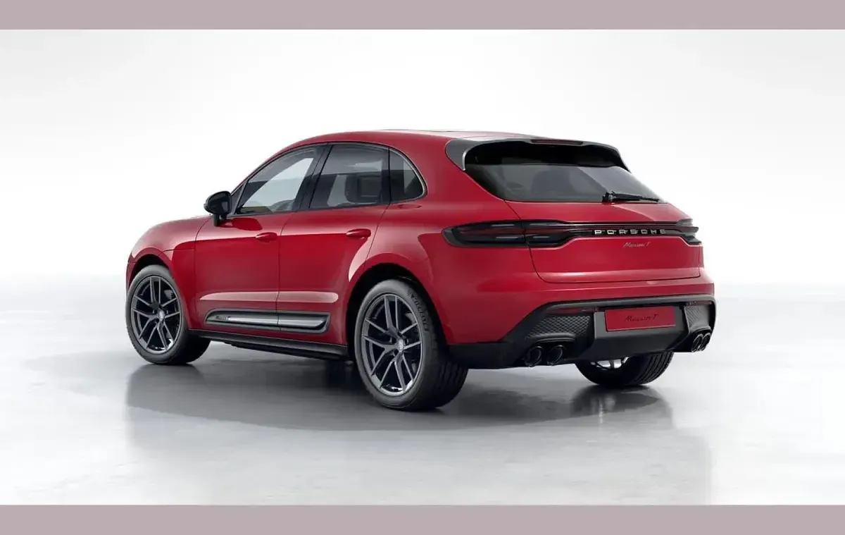 Used Porsche Macan 261 HP (191 kW) 2024 Red SUV