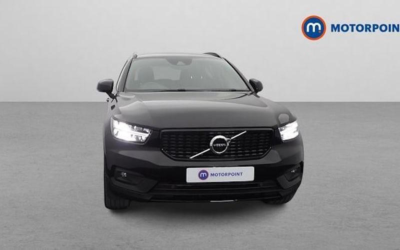 Used Volvo XC40 R-Design 163 HP (119 kW) 2021 Black SUV