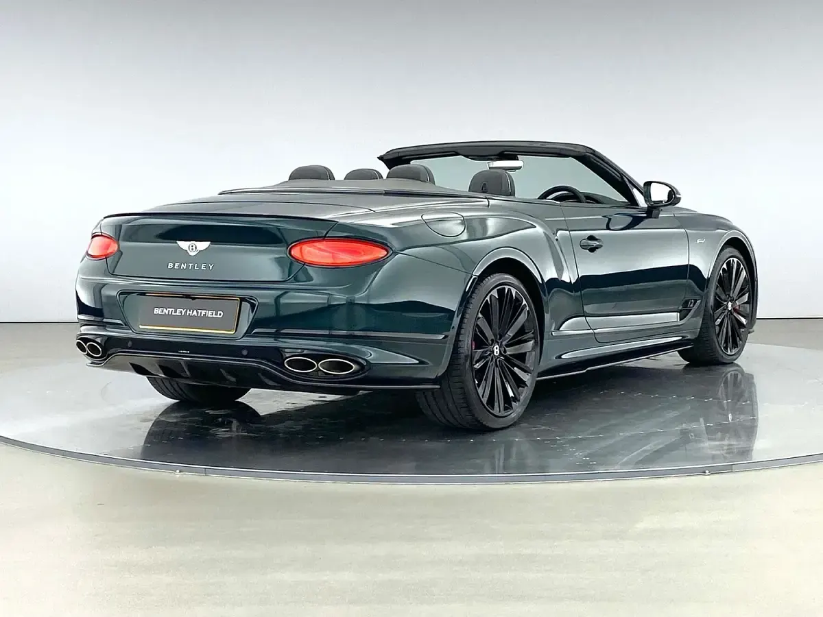 Used Bentley Continental 659 HP (484 kW) 2022 Green Cabriolet