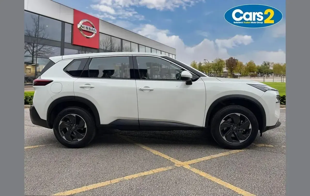 Used Nissan X-Trail N-Connecta 204 HP (150 kW) 2026 White SUV