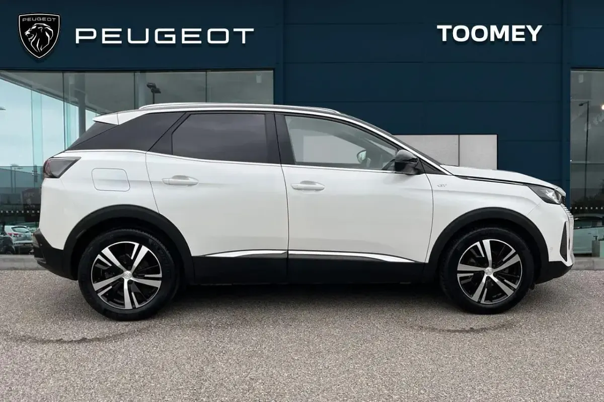 Used Peugeot 3008 GT 134 HP (98 kW) 2023 White SUV