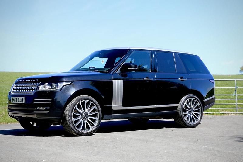Begagnad Land Rover Range Rover Autobiography 2014 Svart SUV
