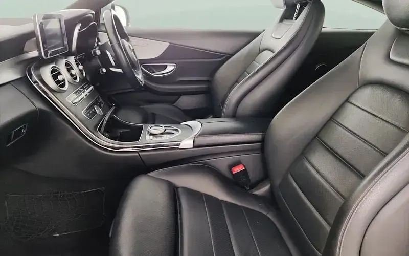 Used Mercedes C220 AMG line 170 HP (125 kW) 2018 Silver Coupe