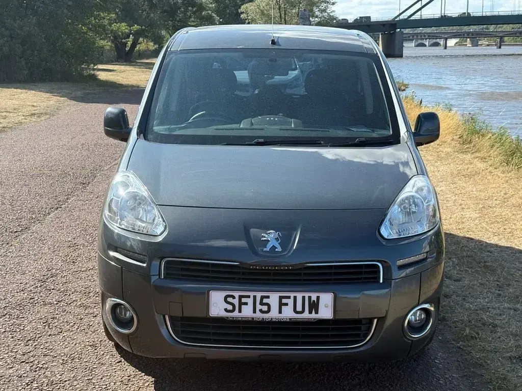 Used Peugeot Partner Tepee S 120 HP (88 kW) 2015 Grey MPV