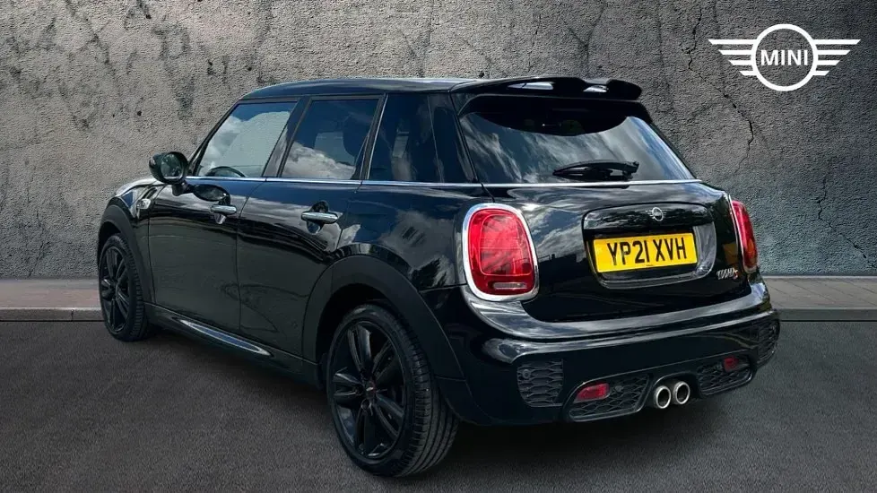 Used Mini Cooper S Hatch 189 HP (139 kW) 2021 Black Hatchback