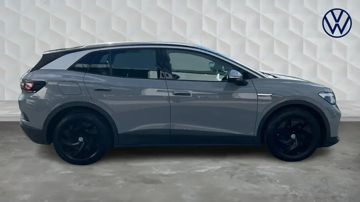 Usado VW ID.4 Pure 108 kW (148 HP) 2023 Cinzento SUV