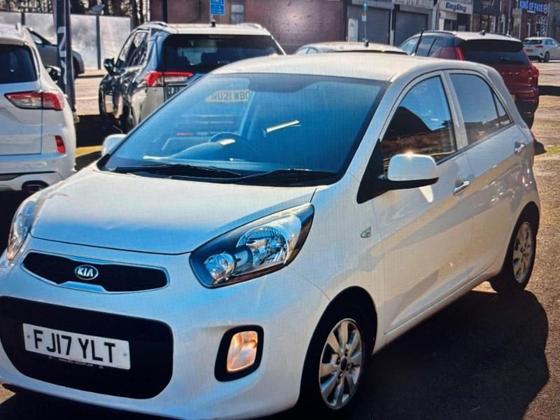 Used Kia Picanto 65 HP (47 kW) 2017 White Hatchback