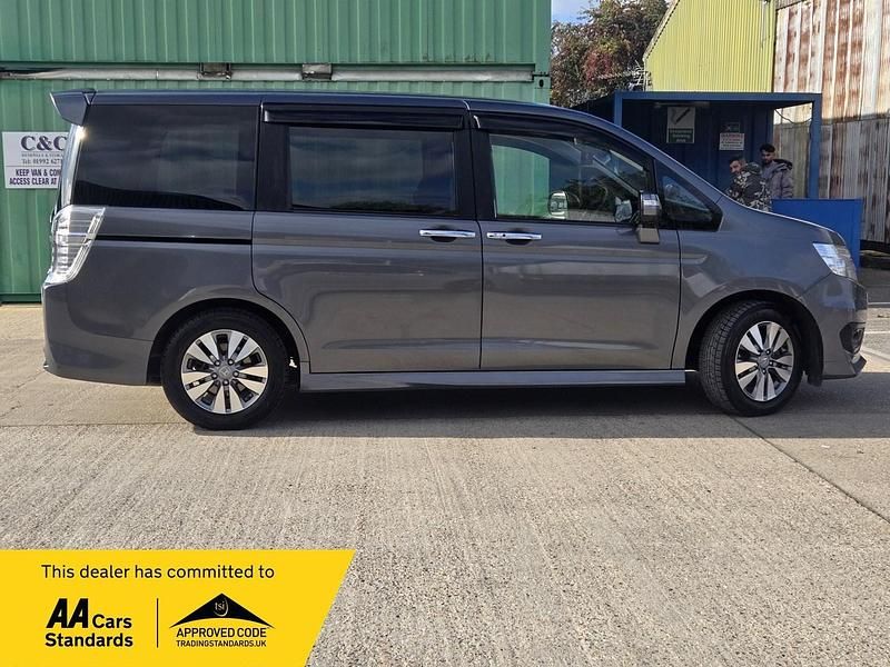 Grey Used 2012 Honda Stepwgn Van | £9,495 (Fair price) - Image 1/4