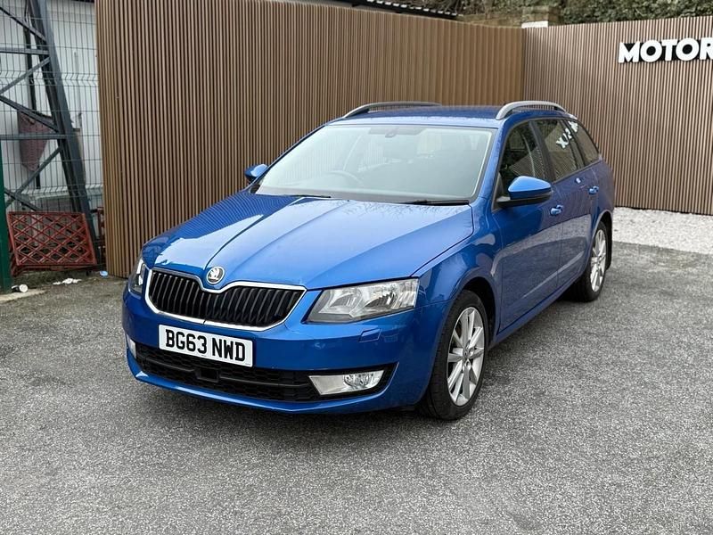 Used Skoda Octavia Elegance 2013 Blue Estate