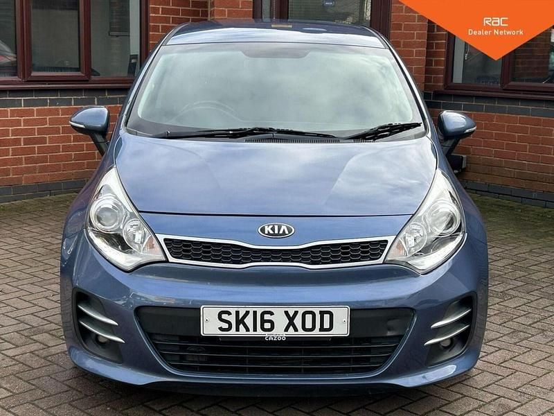 Used Kia Rio 90 HP (66 kW) 2016 Blue Hatchback