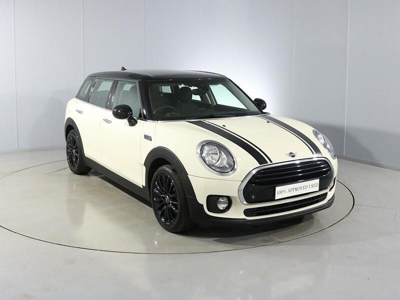 White Used 2018 Mini Cooper Clubman Classic Estate | £11,990 (Fair price) - Image 1/4