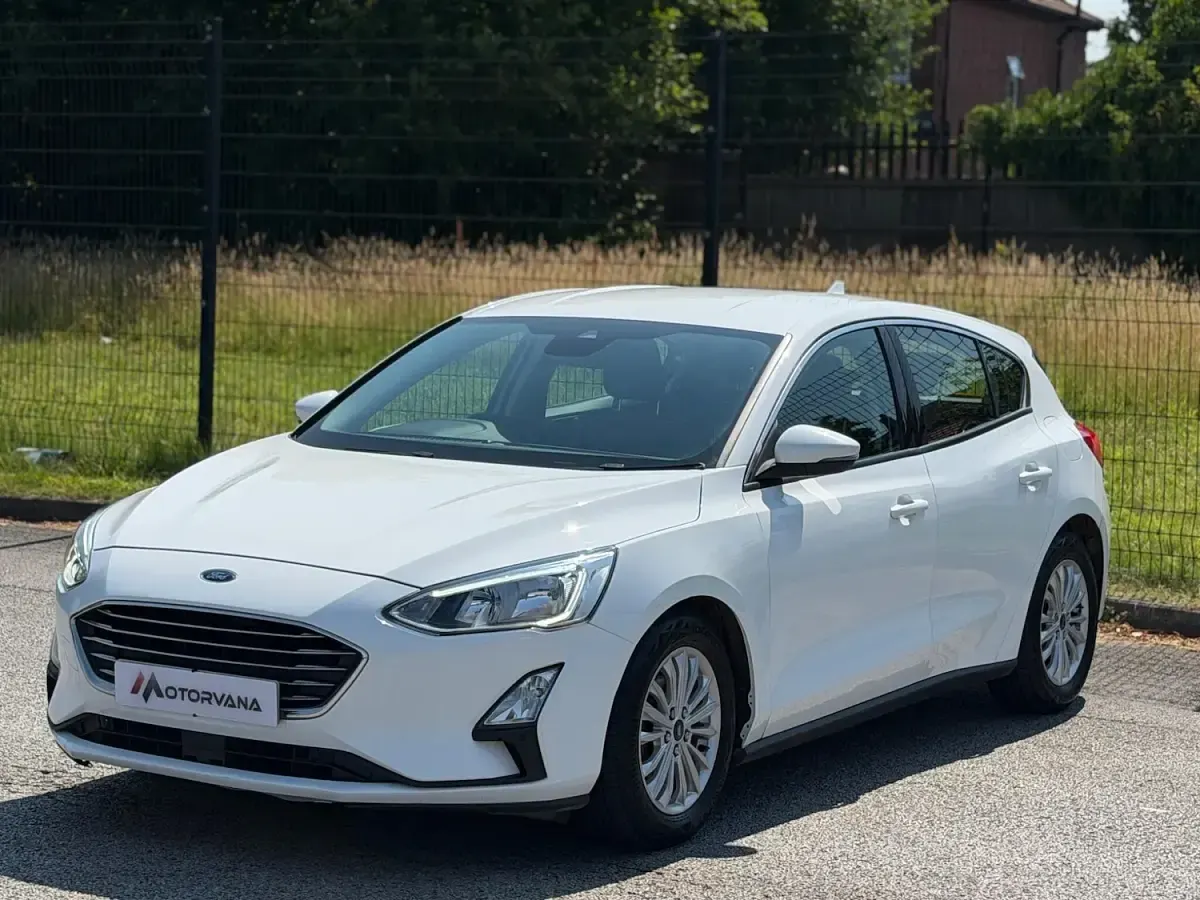 Used Ford Focus Titanium 125 HP (91 kW) 2019 White Hatchback