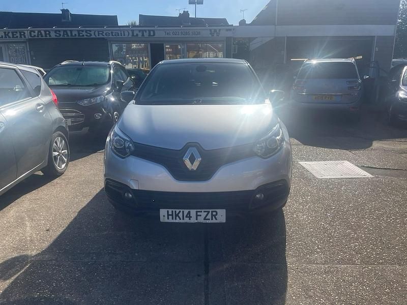 Used Renault Captur Dynamique 90 HP (66 kW) 2014 Silver black SUV