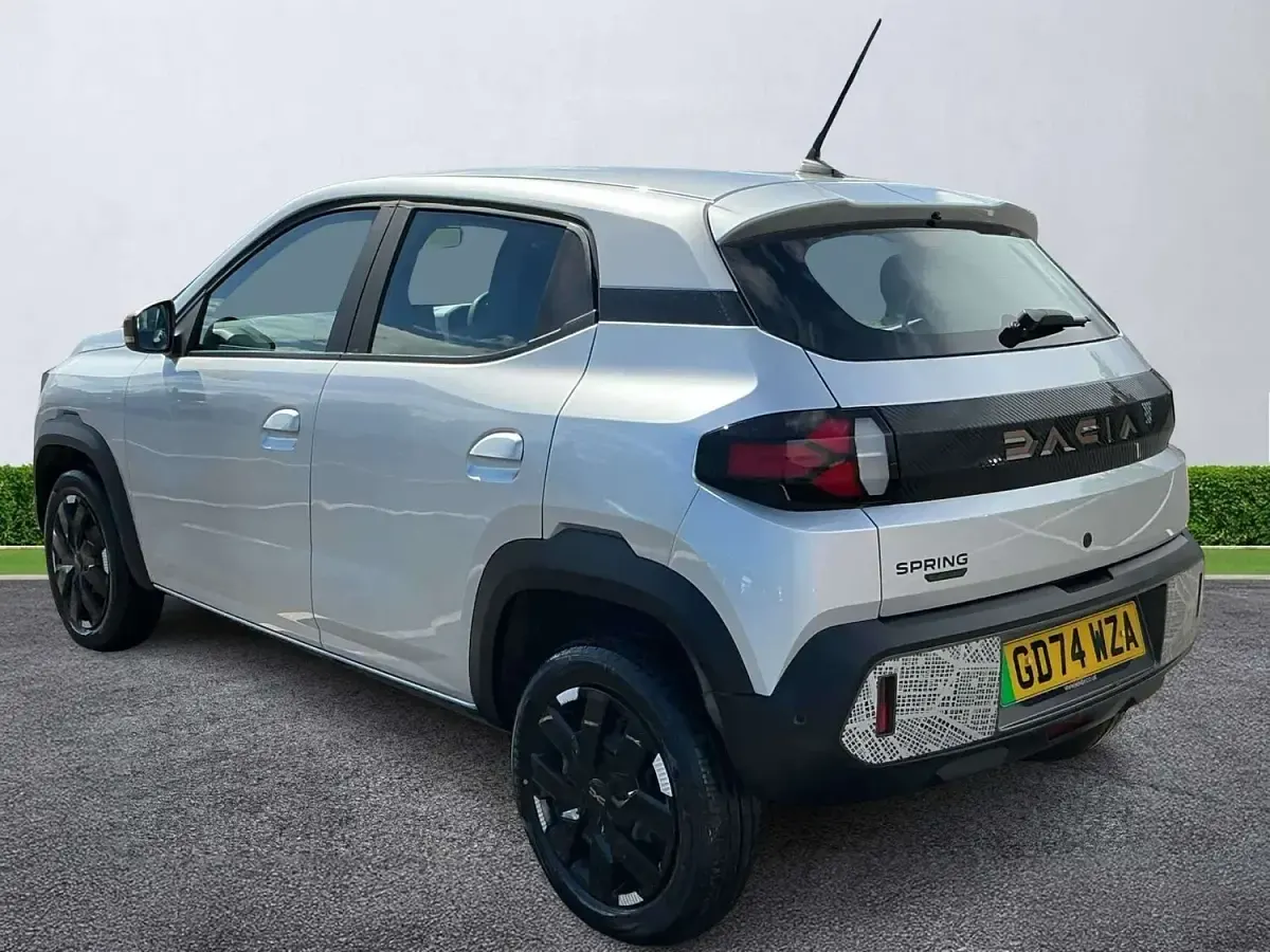 Used Dacia Spring Extreme 47 kW (65 HP) 2025 Grey Hatchback