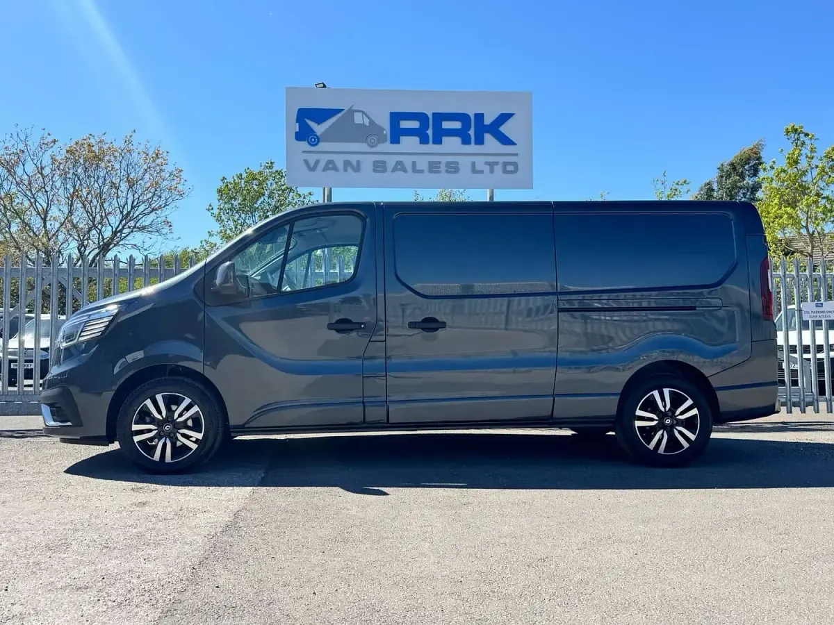 Used Renault Trafic 2022 Grey