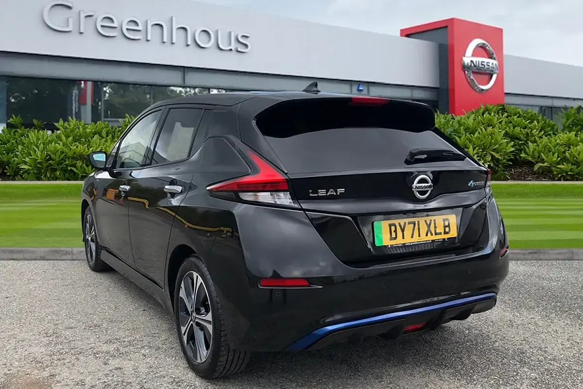 Used Nissan Leaf Tekna 110 kW (150 HP) 2021 Black Hatchback
