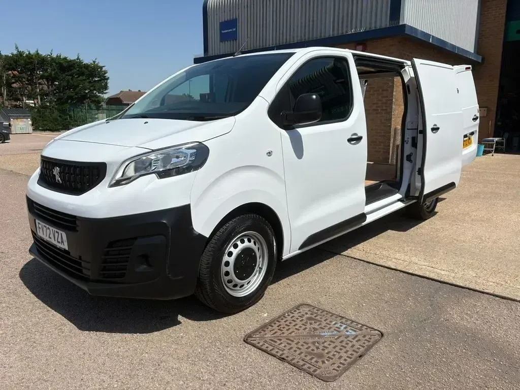 Used Peugeot Expert Premium 2022 White Van
