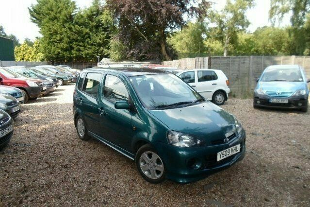 Used 2001 Daihatsu YRV MPV | £1,490 - Image 1/4