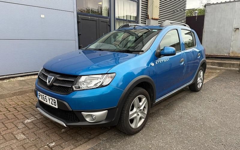 Blue Used 2015 Dacia Sandero Lauréate Hatchback | £6,895 (A bit pricey) - Image 1/1